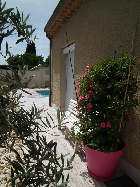 Les Lauriers Roses Hotel Bourg-les-Valence Exterior photo